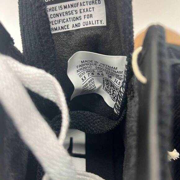 Converse Chuck Taylor All Star Pro Black Corduroy Gum‎ High Top Women 7.5 NWT - Picture 3 of 9